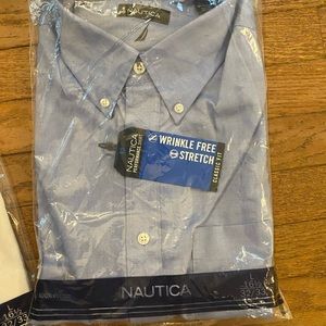 Nautica Men’s Button Down shirt Blue Larg…